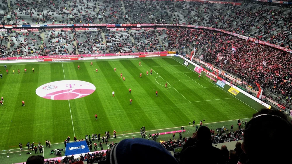 Bayern München players in first half action