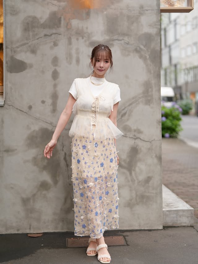 Kana Momonogi AV Queen