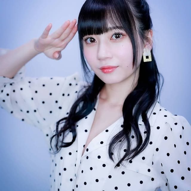 Nanasawa Mia AV Idol