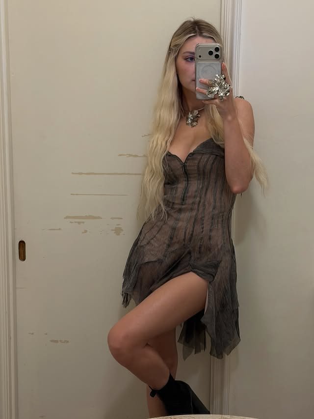 Eva Elfie